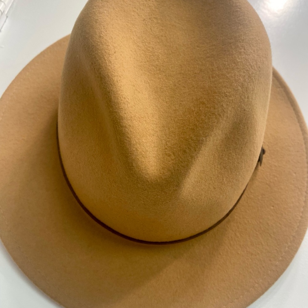 Broner Men's Hat WPL 5923
100% Wool/ Lana/Laine -Nutmeg color XLarge